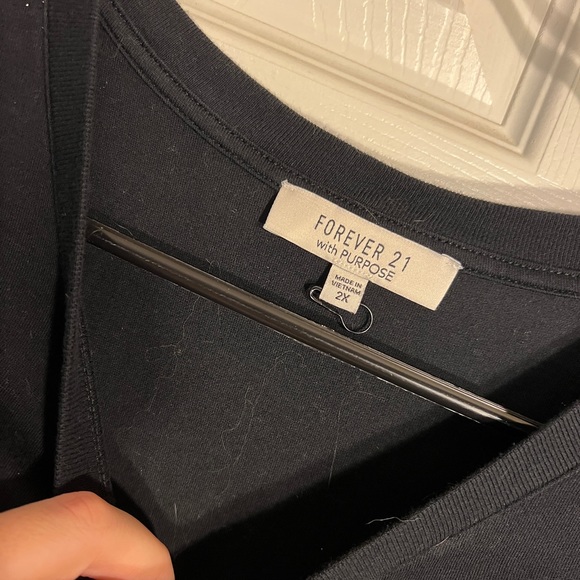 Forever 21 Oversized T-Shirt - Picture 2 of 3